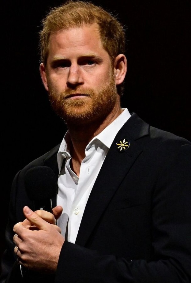 محكمة أمريكية تقضي بنشر سجلات هجرة الأمير هاري السرية