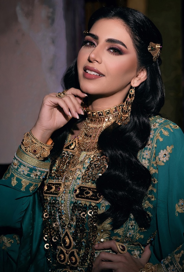 1 رئيسية مقدمة البرامج نيلة جناحي- صورة من انستغرام المصور Mohamed ahmed