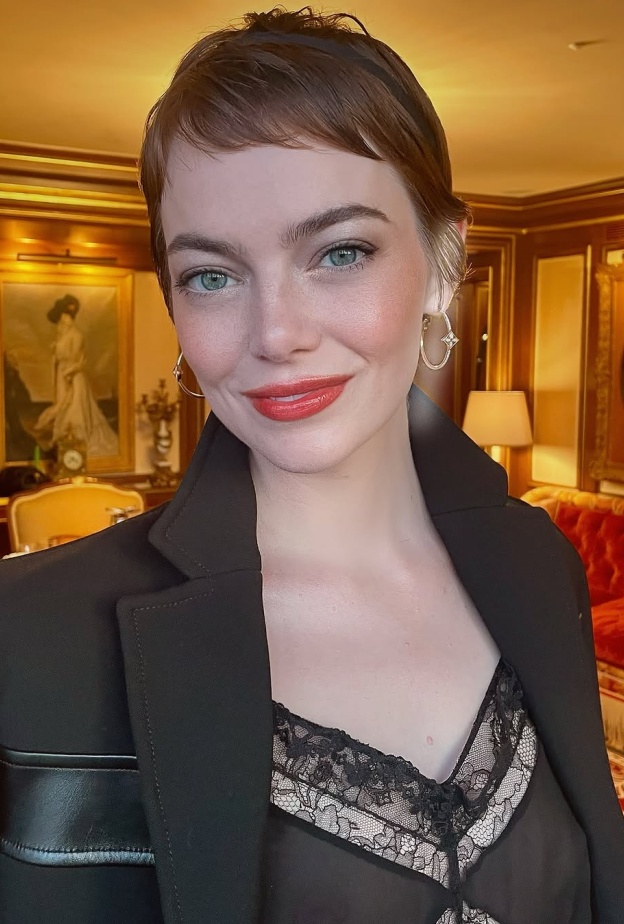 النجمة ايما ستون صورة من انستغرام Rachel Goodwin