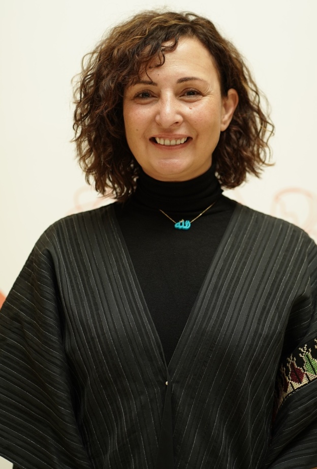 دانة دجاني، نائب أول للرئيس، الشراكات والبرامج، مؤسسة عبد الله الغرير