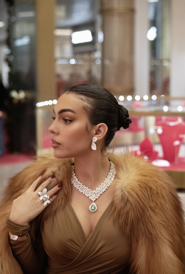 "باسكواليه بروني" Pasquale Bruni تفتتح ثاني بوتيك لها في السعودية في مجمّع "سولتير" الجديد والمرموق في الرياض