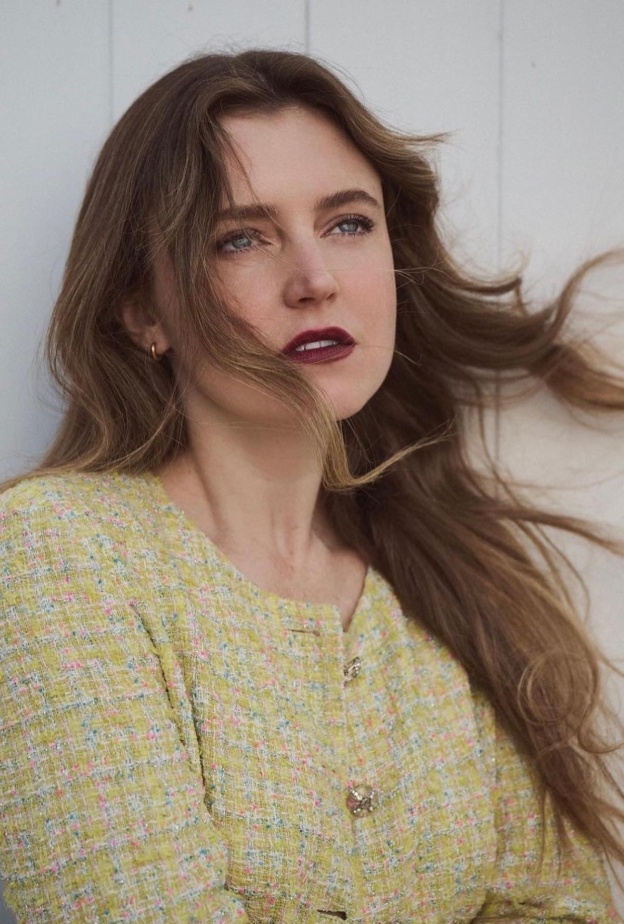لورين نيكلسون Lorraine Nicholson مواليد 16 أبريل