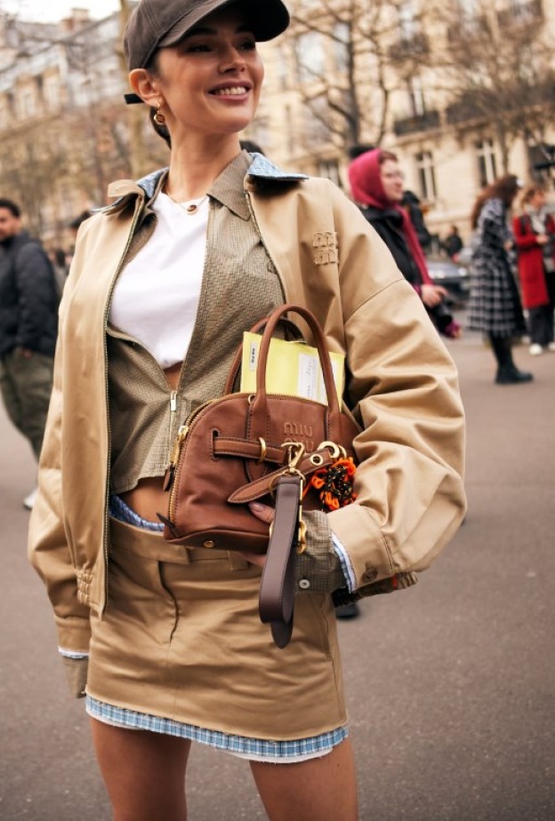 فن تنسيق الطبقات مع منسقة أزياء "هي" الخاصة