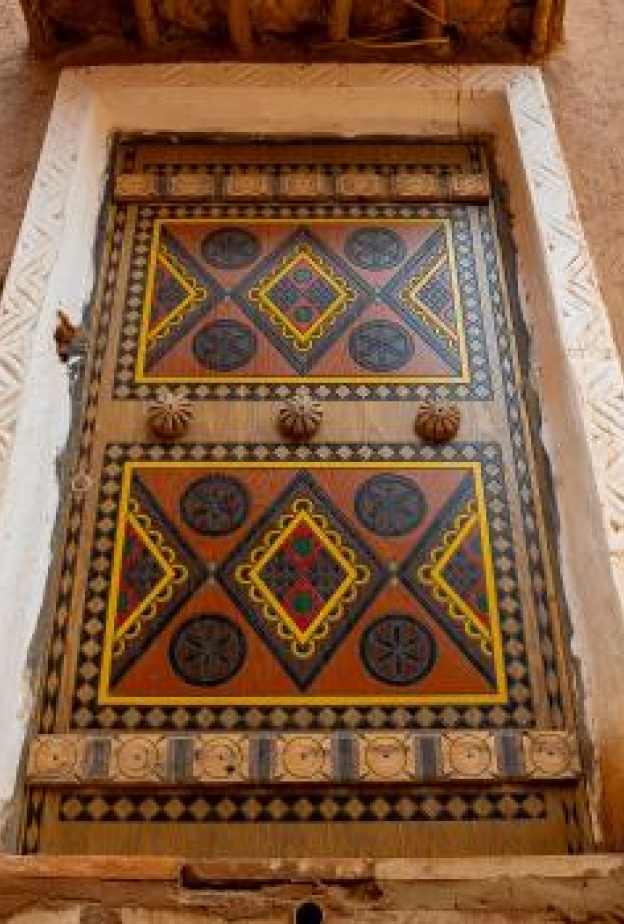 "وِرث السعودية": الحِرف التقليدية تُزيّن طرق المملكة بلوحات ثقافية بصرية مبتكرة