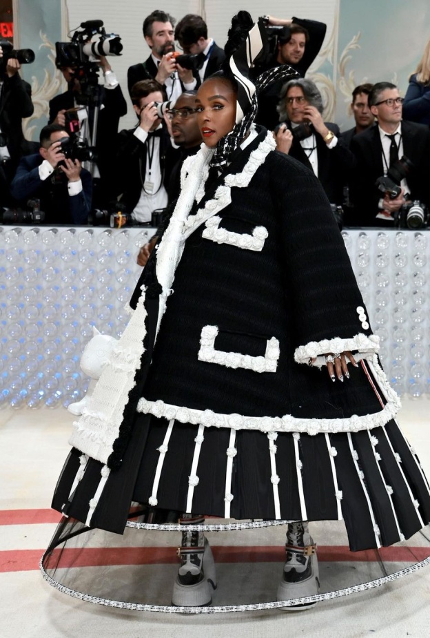 جانيل موناي 