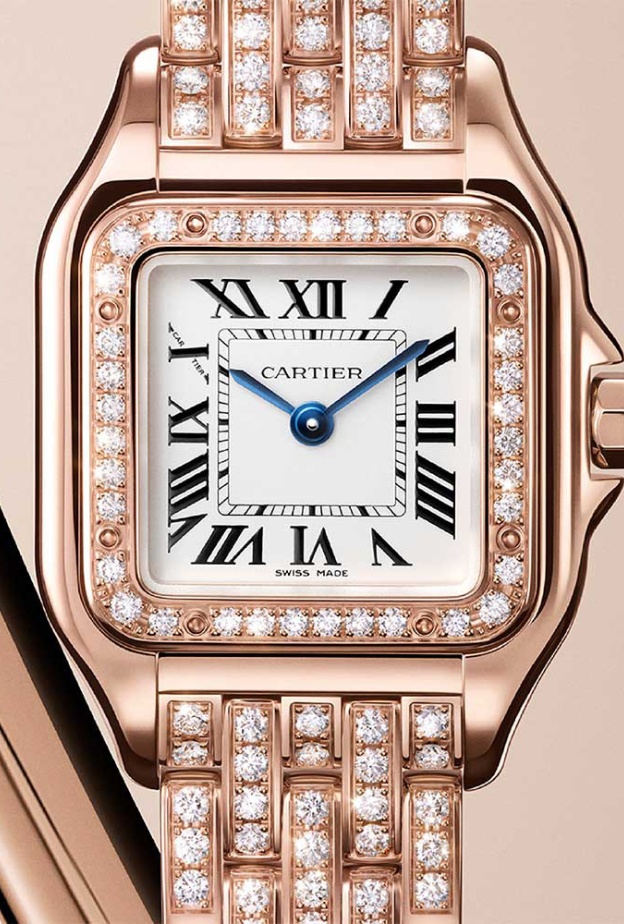 ساعات كارتييه تتألق في معرض Watches & Wonders 2025