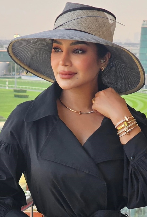  إطلالات مجوهرات النجمات والمؤثرات العرب اللافتة خلال كأس دبي العالمي للخيول 2025