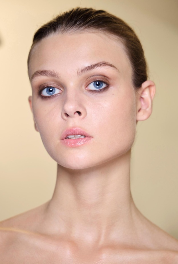 طرق طبيعية لتوحيد لون البشرة في المناطق الحساسة