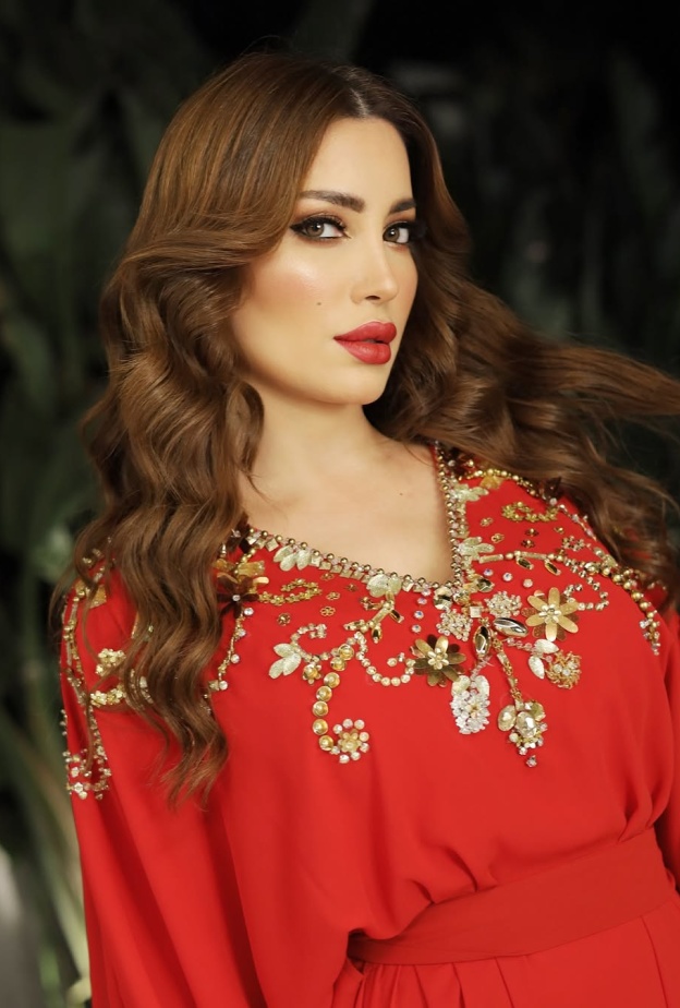 تسريحات شعر تزيد نسرين طافش جمالاً تزامناً مع إطلالتها مع زوجها..استلهمي منها