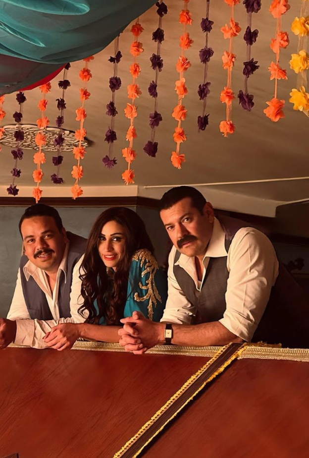 عمرو يوسف ودينا الشربيني ومصطفى غريب