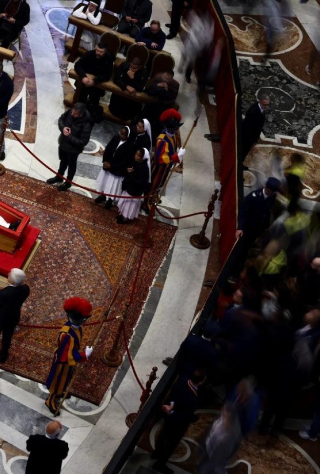 قائمة ملوك وأمراء أوروبا الذين سيتقدمون جنازة البابا فرانسيس