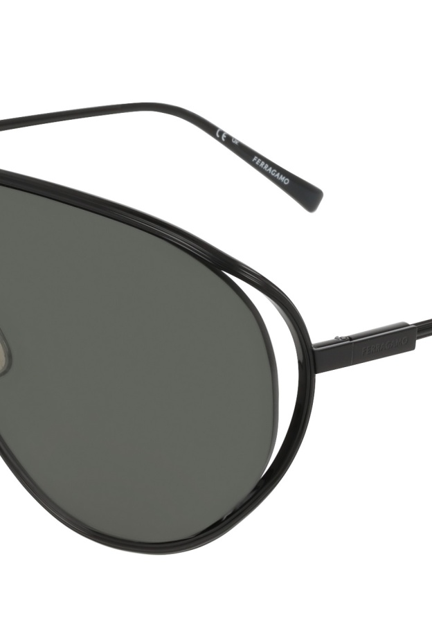نظارات FERRAGAMO مجموعة ما قبل خريف 2025