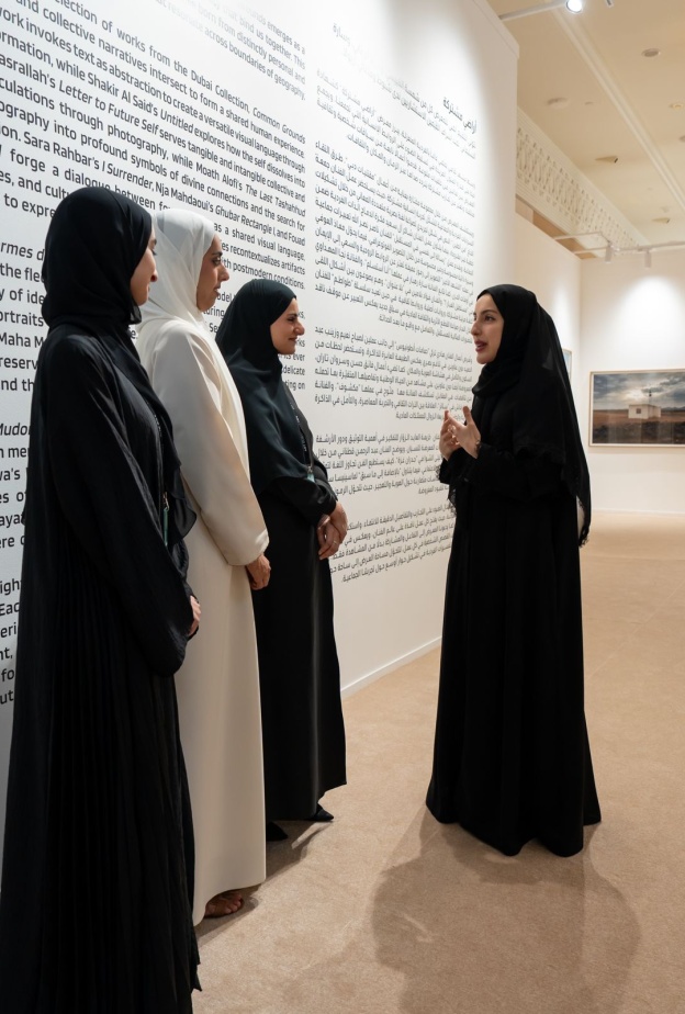 3 طالبات إماراتيات تشرفن على "اراضٍ مشتركة" في آرت دبي وتكشفن التفاصيل لـ"هي": لكل إنسان قصة تستحق أن تروى