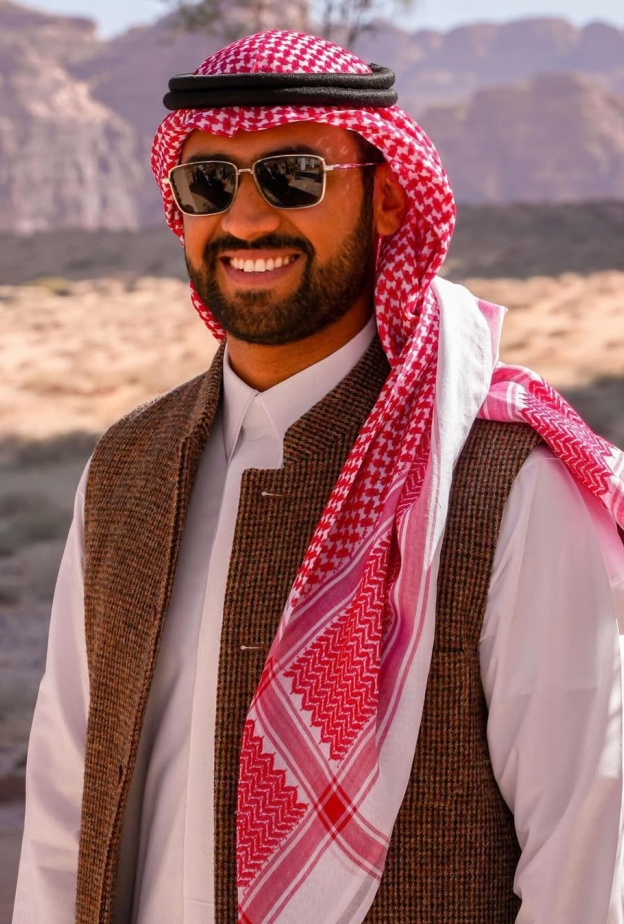 فيصل بالطيور من تصوير فايز الهندي