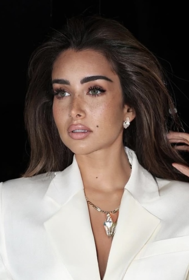 صورة من حساب هناء الزاهد على انستغرام