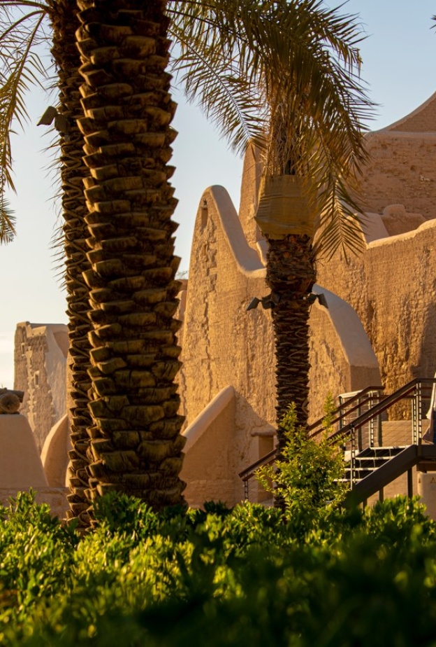 "الدرعية" ضمن الوجهات البيئية الأبرز عالميًا في 2025: دليلك لأجمل التجارب التراثية والطبيعية