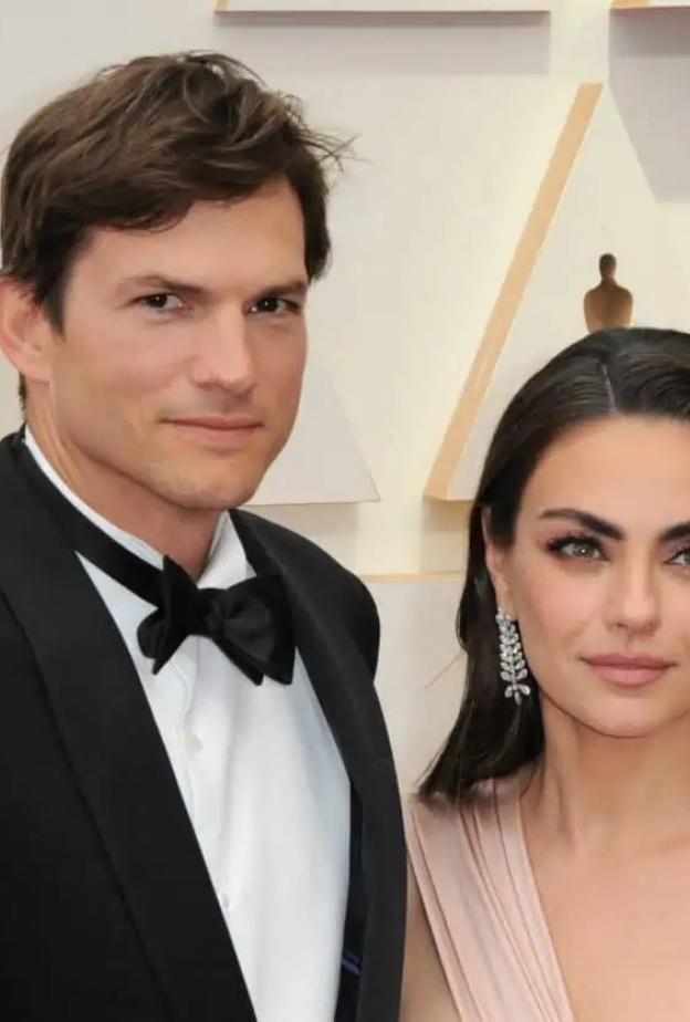 مدى التوافق العاطفي بين برج الأسد وبرج الدلو أشتون كوتشر (برج الدلو) وميلا كونيس (برج الأسد)