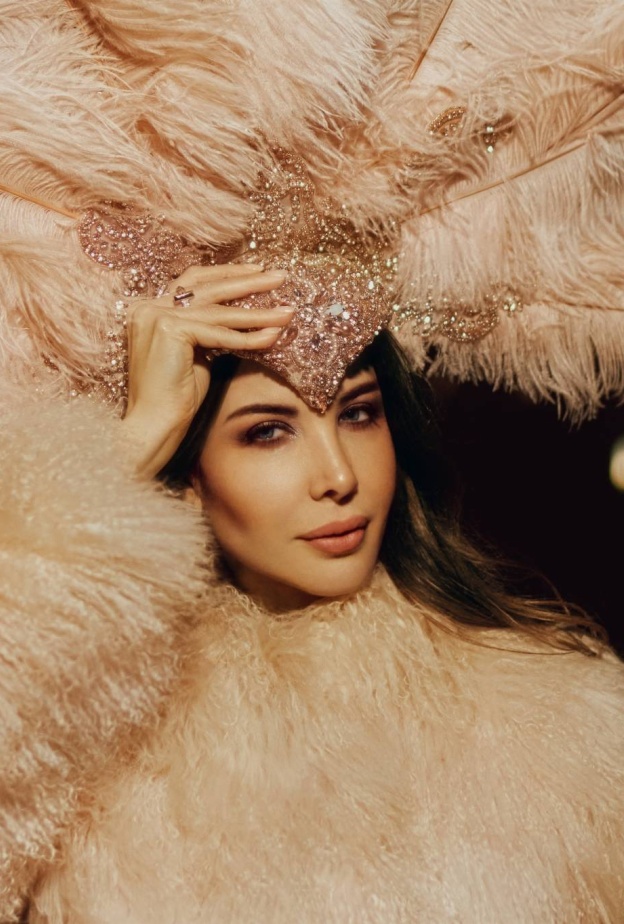نانسي عجرم تُعيد تعريف الجمال في عامها الـ42 وتلهمنا بهذه الأفكار المتجددة