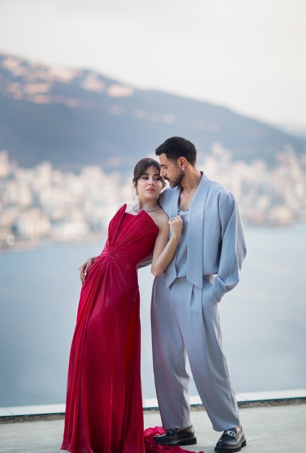 أجمل إطلالات الثنائي سارة أبي كنعان ووسام فارس  تزامنا مع احتفالهام بذكرى زواجهما