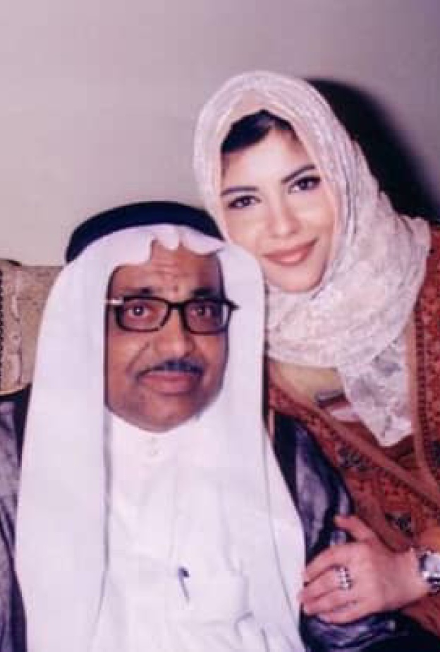 د. مها رضوي تروي لـ"هي" تفاصيل فيلمَين لسيرة والدها الفنان السعودي عبدالحليم رضوي (فيديو)