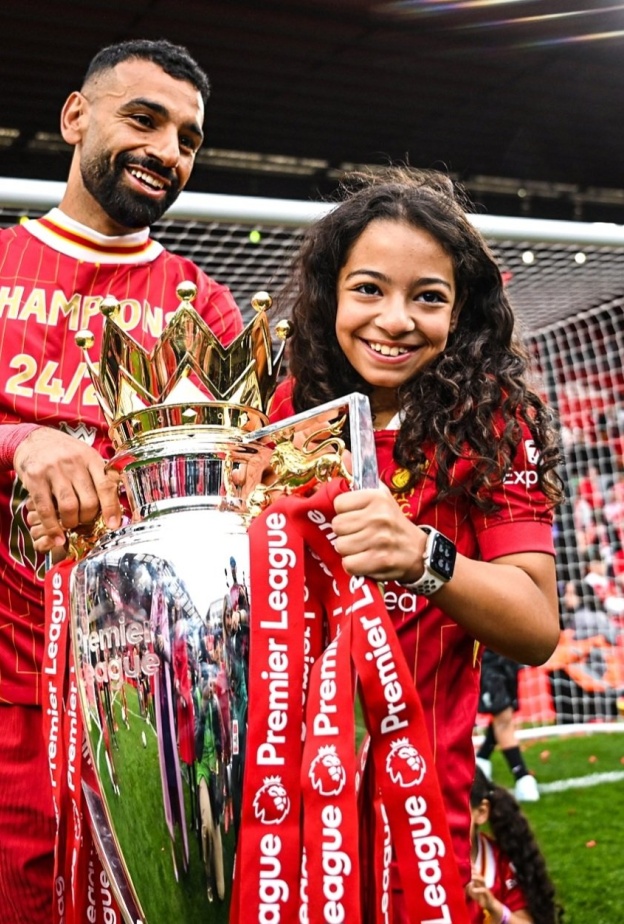 محمد صلاح وابنته مكة