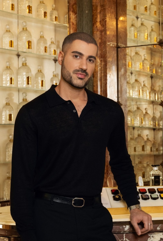 Mohammed Hindash أول سفير إقليمي لدار GUERLAIN لقسم المكياج في الشرق الأوسط - صورة حصرية لمجلة "هي"