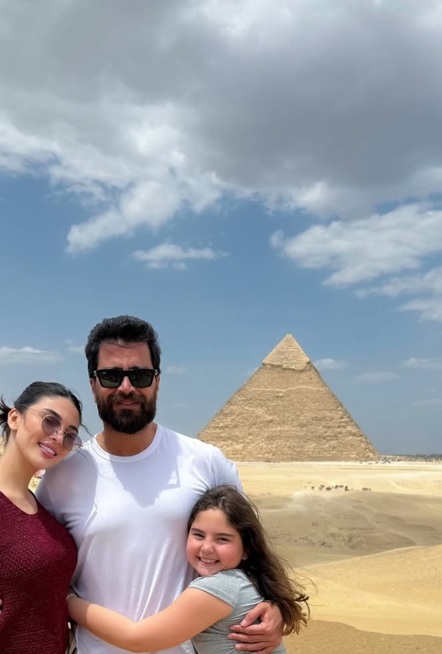 معتصم النهار وعائلته