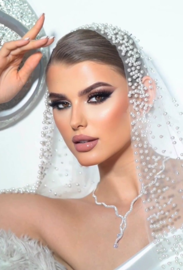 مكياج عروس من خبيرة المكياج ريناد فواز