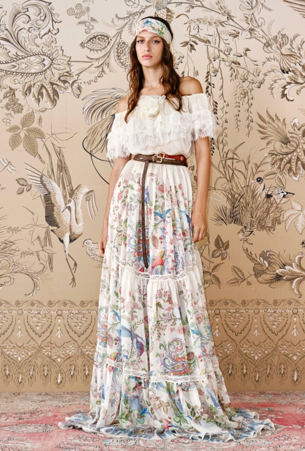 فستان صيفي طويل من مجموعة Etro Resort