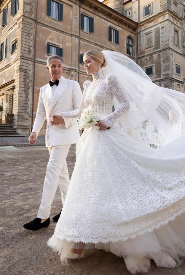 ليدي كيتي سبنسر Lady Kitty Spencer ومايكل لويس Michael Lewis
