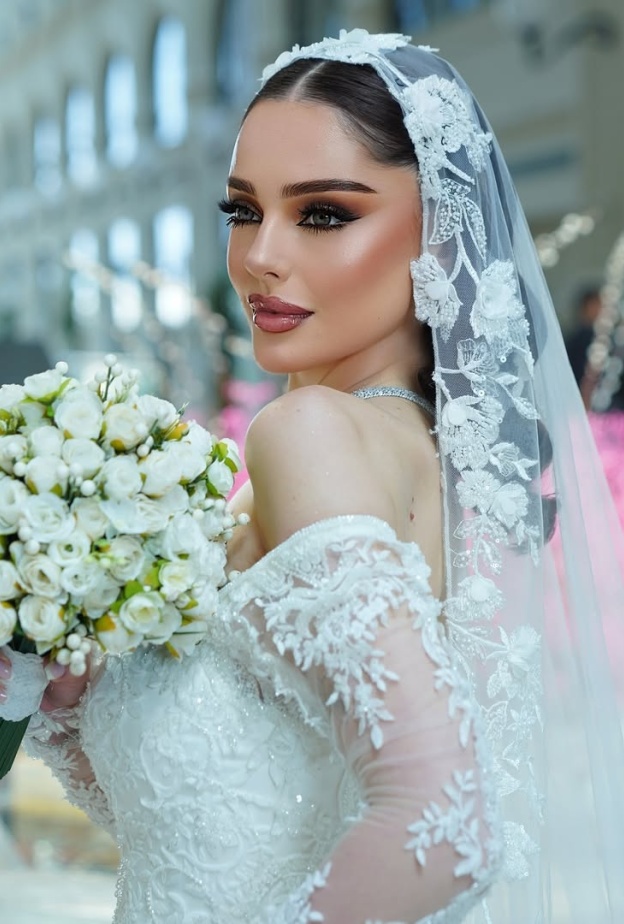 من مكياج العرايس من خبيرة التجميل ميسون المصبحي