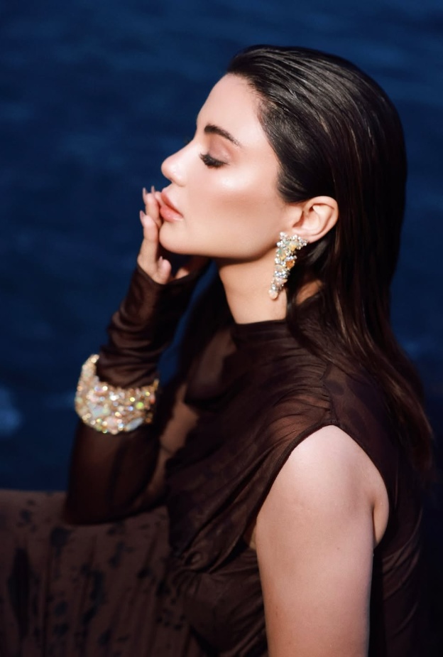 النجمة هدى الاتربي صورة من انستغرامها