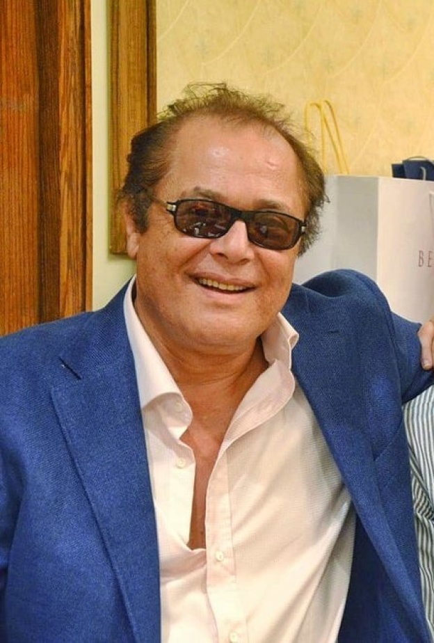 محمود عبد العزيز وأبنائه