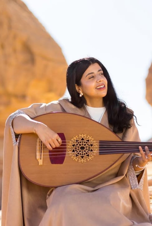 فنانات سعوديات يغنين بالعربية يجب متابعتهن اليوم