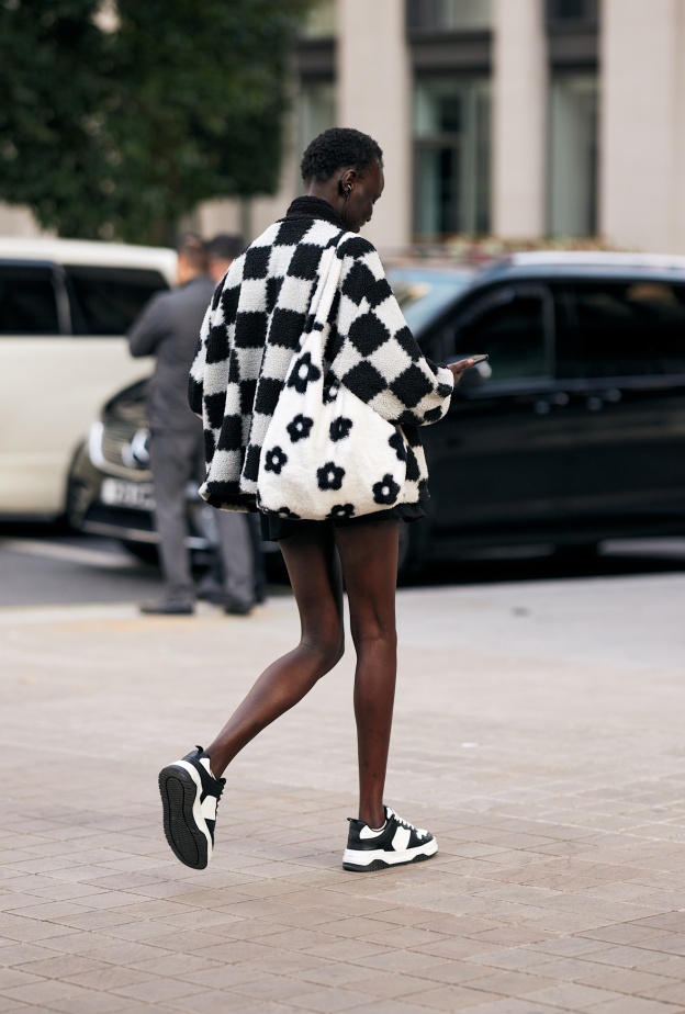 إطلالة من street style