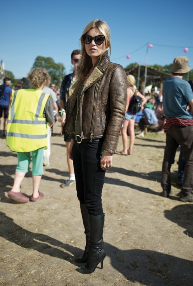 "كيت موس" خلال مهرجان "غلاستنبري" Glastonbury 2013  في بلدة "غلاستنبري"، إنجلترا