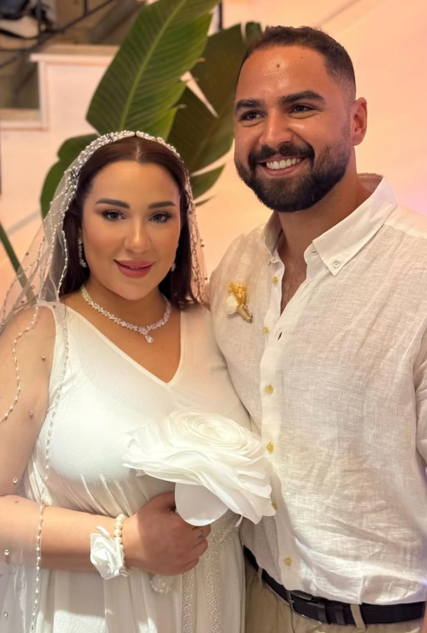 أسما شريف منير وزوجها