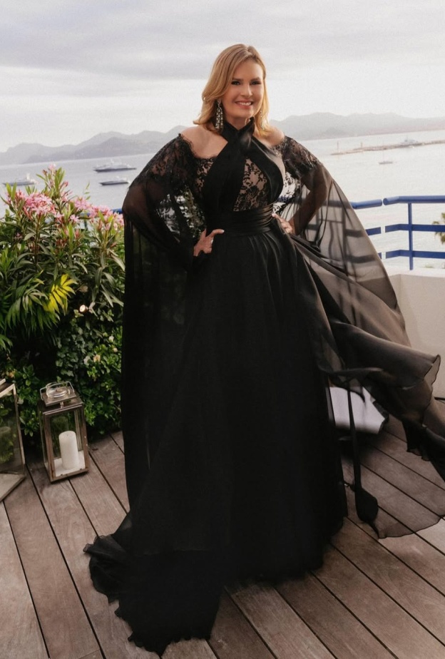 الممثلة المصرية يسرا