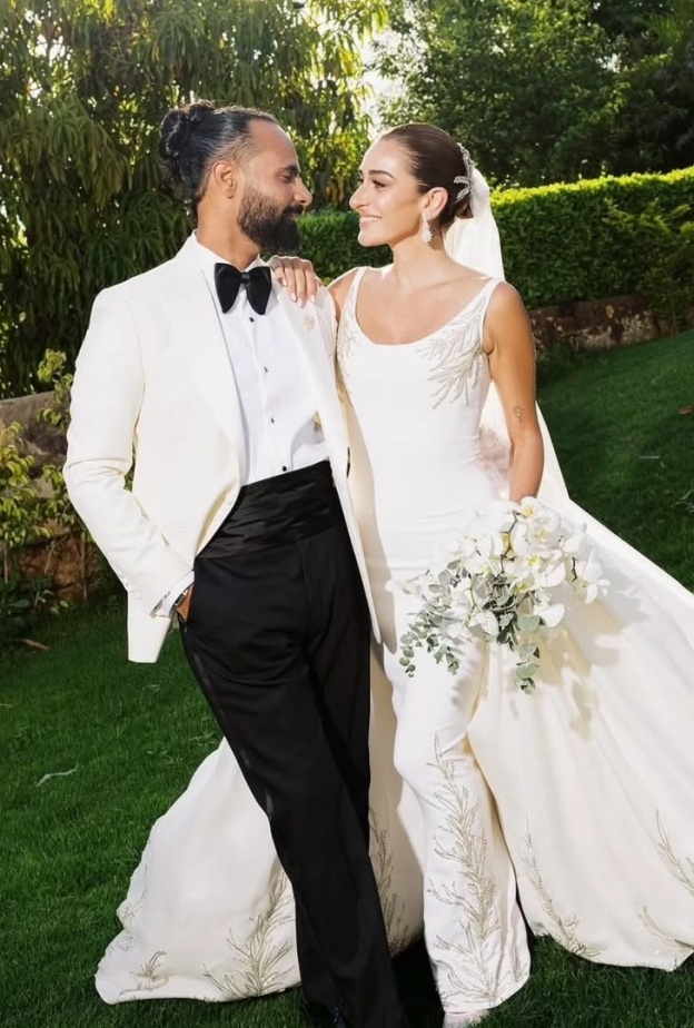 من جلسة تصوير امينة خليل واحمد زعتر في حفل الزفاف