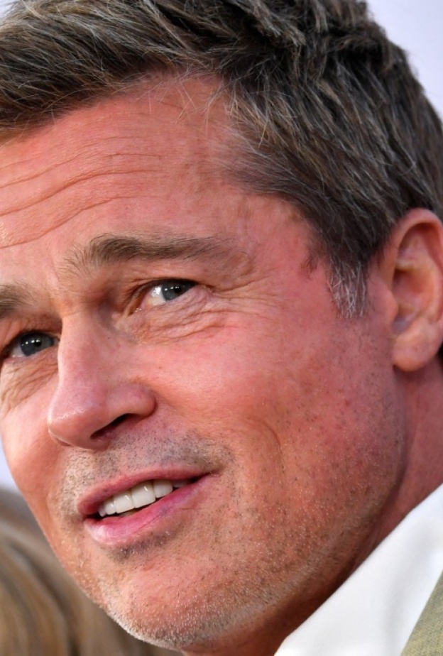 النجم براد بيت