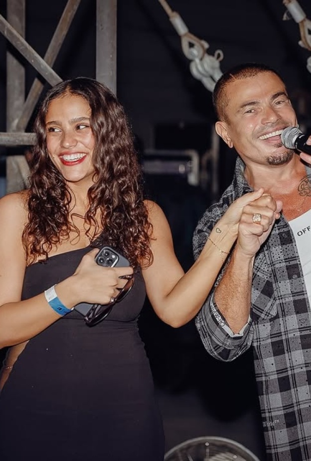 عمرو دياب وابنته جانا 