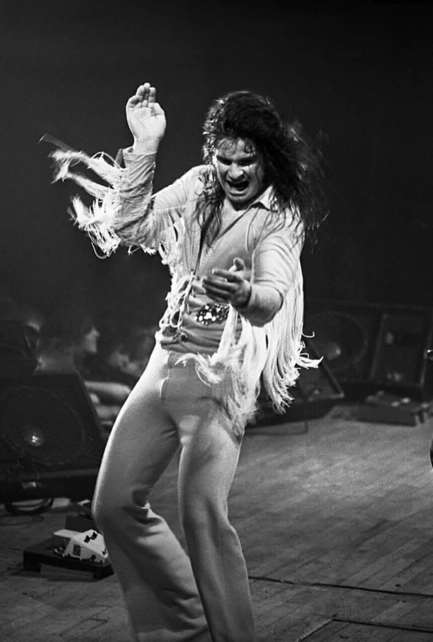 رحيل النجم أوزي أوزبورن