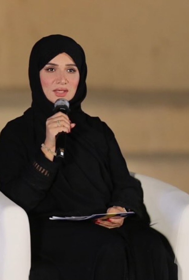 الدكتورة عائشة الشامسي