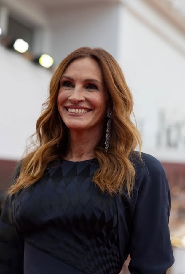 جوليا روبرتس لأول مرة في فينيسيا
