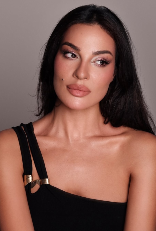 النجمة نادين نجيم صورة من انستغرامها