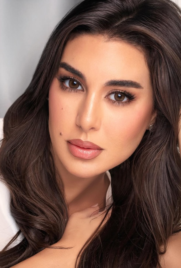 النجمة ياسمين صبري صورة من حسابها على انستغرام