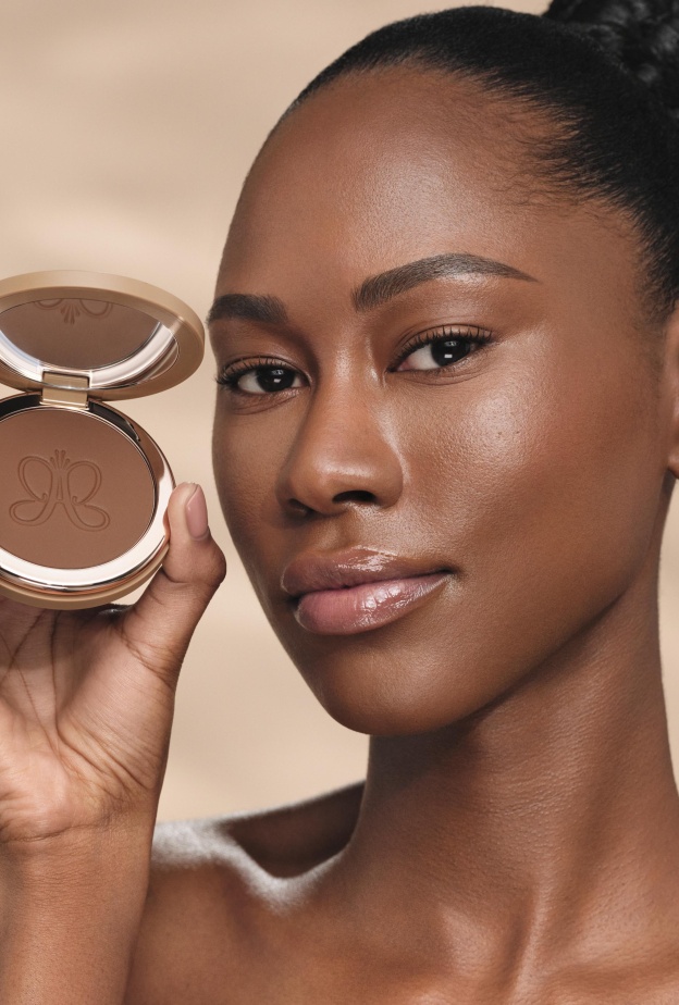 برونزر سموذ بلور برونزر SMOOTH BLUR BRONZER من علامة أنستازيا بيفرلي هيلز Anastasia Beverly Hills (1)