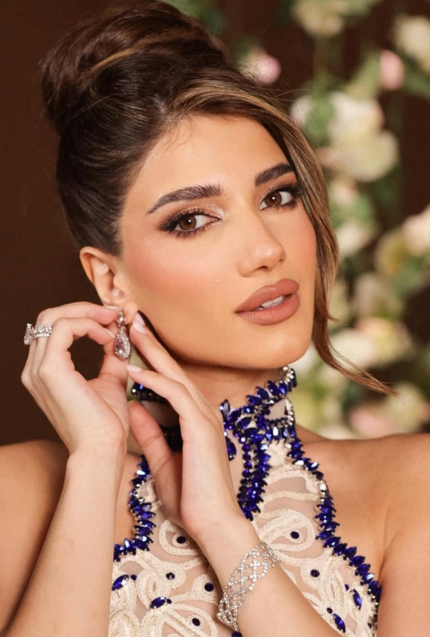 نارين بيوتي صورة من انستغرام خبير المكياج alberto_makeup