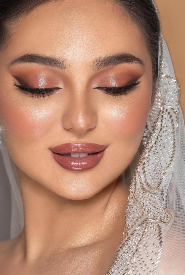 من مكياج العرايس من خبيرة المكياج السعودية وعد عبد الرحمن