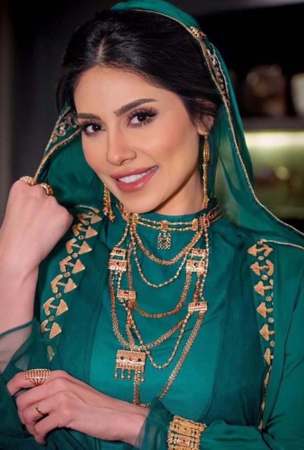 اكتشفي مع هي مكونات من الطبيعة السعودية لتعزيز جمالكِ استعدادًا لليوم الوطني